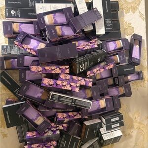Tarte Maracuja Tinted Moisturizer - Floral Purple Packaging